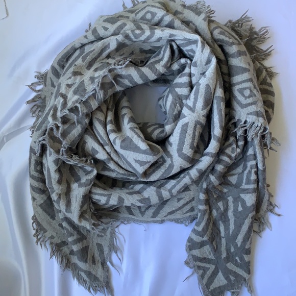 Wilfred Wool Blanket Scarf - Picture 1 of 4